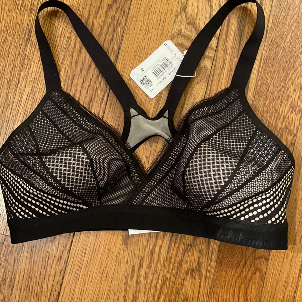 Lululemon bra - Black & Nude print